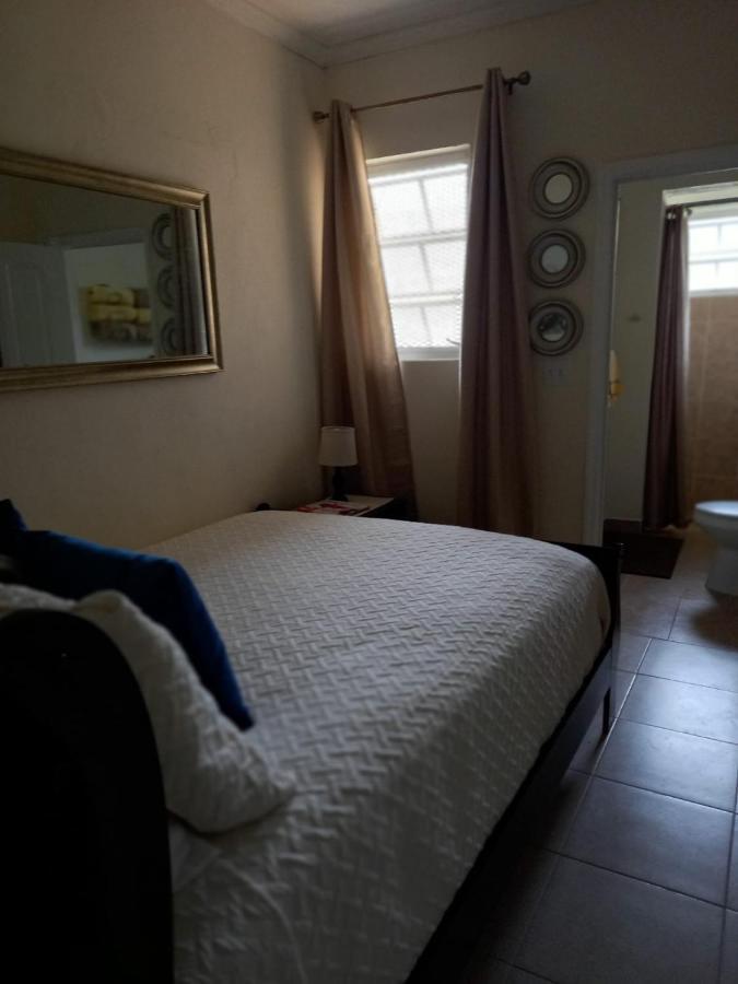A Taste Of Paradise - Vacation Rentals Close To Us Embassy & Restaurants Nassau Exterior foto